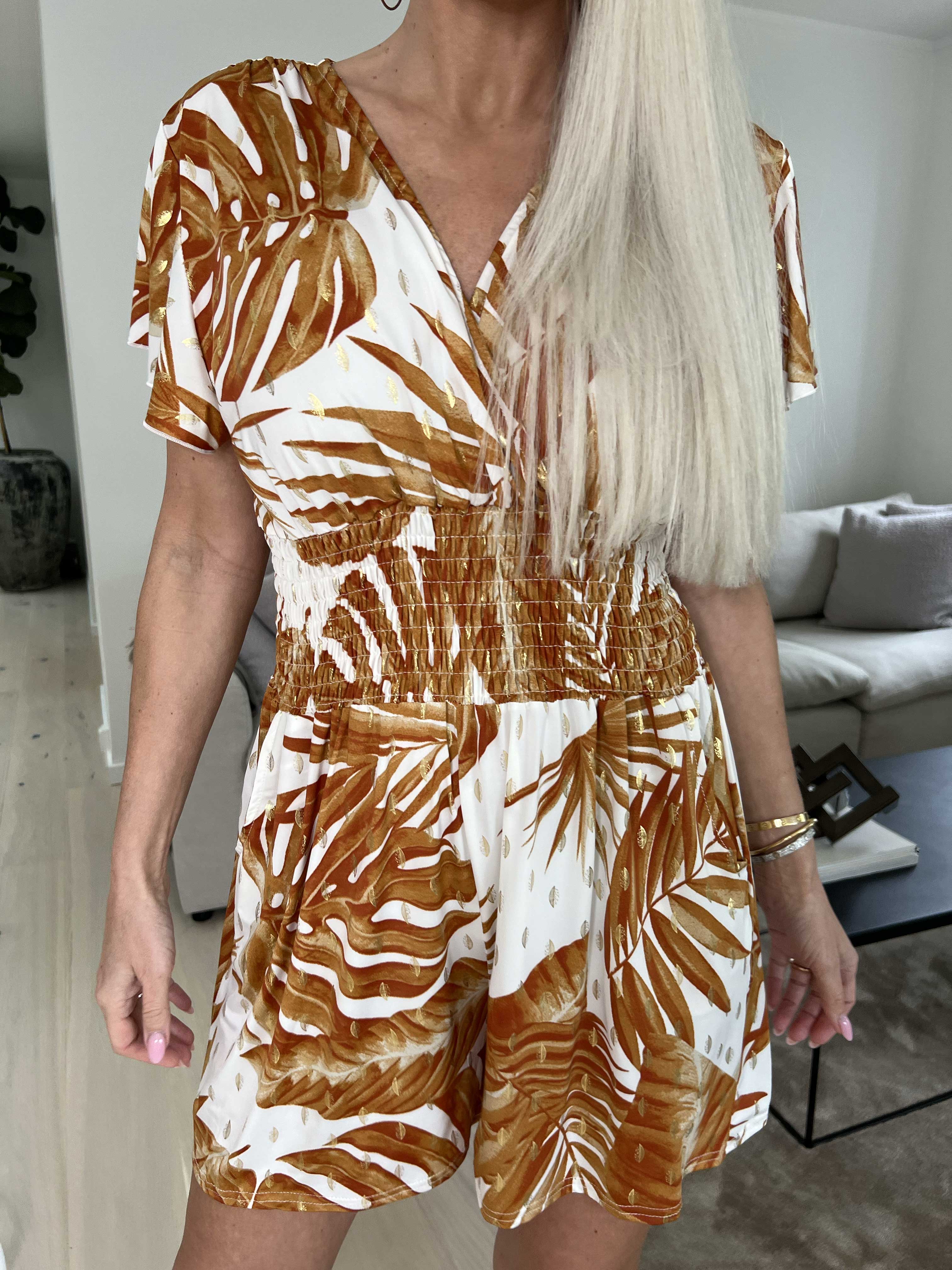 Pams Leaf Playsuit - Elastisk buksedragt med bladmønster